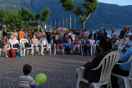 ascona-strassen-kuenstler-festival