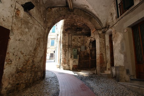 ventimiglia-altstadt